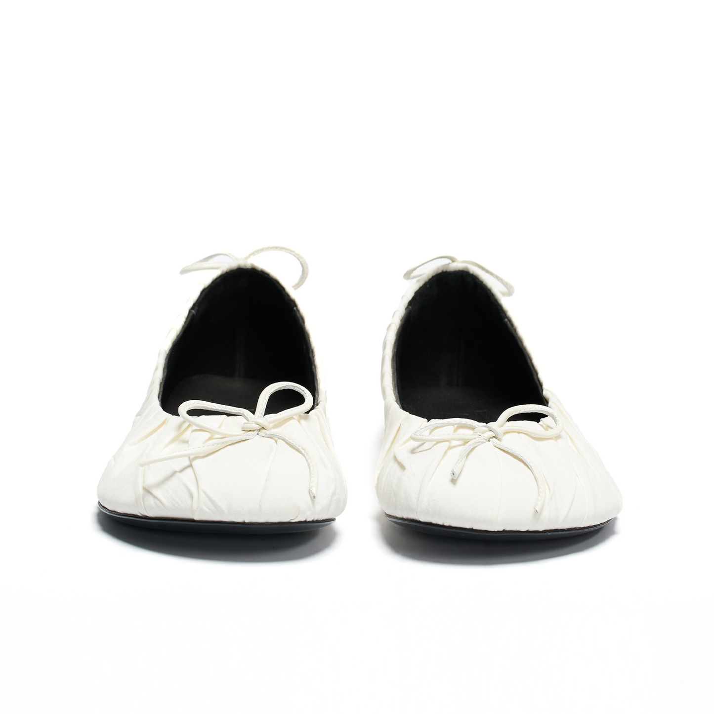 BAGGY WHITE