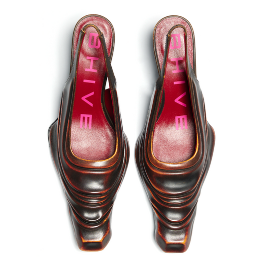 MAGMA IN LEATHER TIGER WOMAN